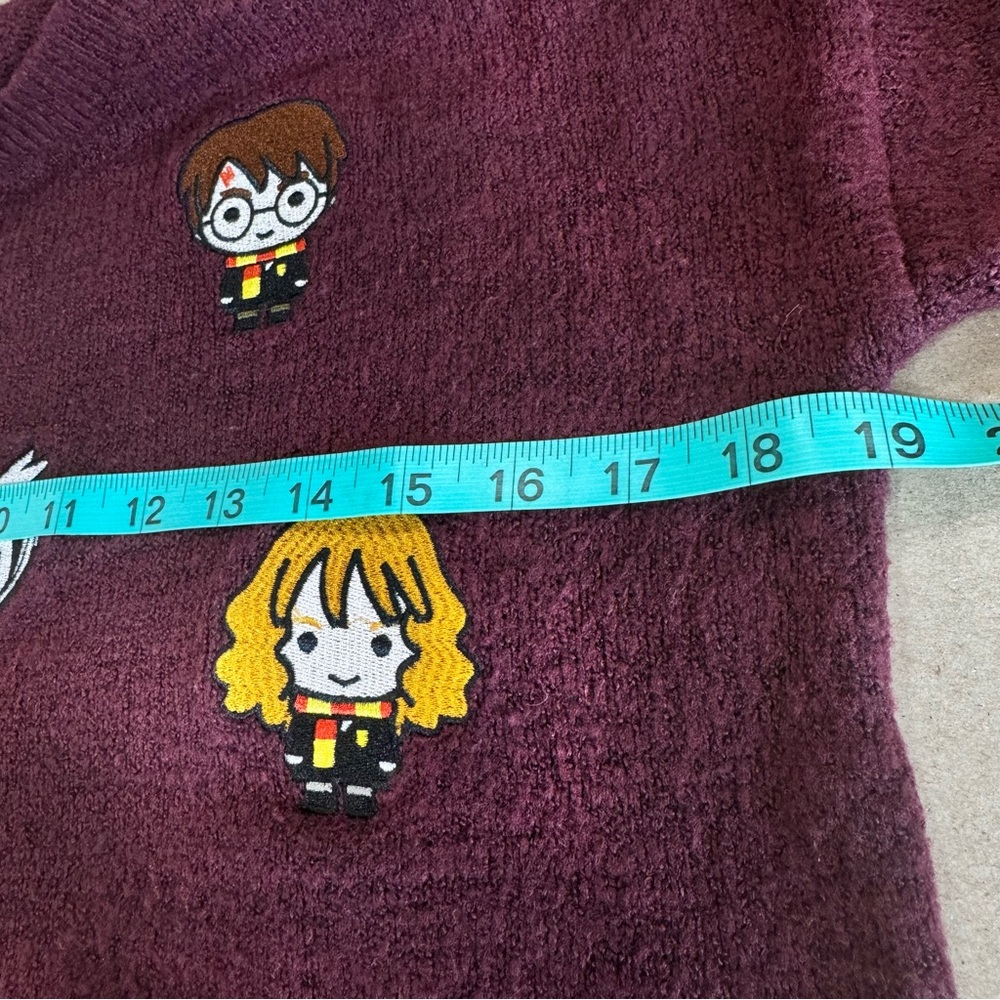 Harry Potter Embroidered Sweater Adult XS - Picture 11 of 13